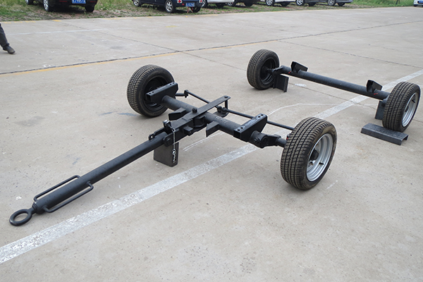 双轴轮转向小挂车